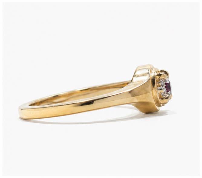 FLOWER Ruby and Diamond ring