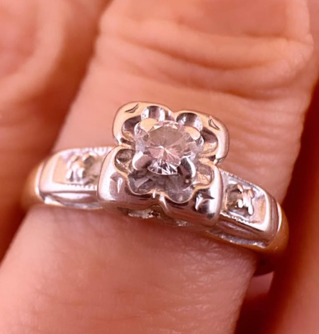 flower design diamond ring