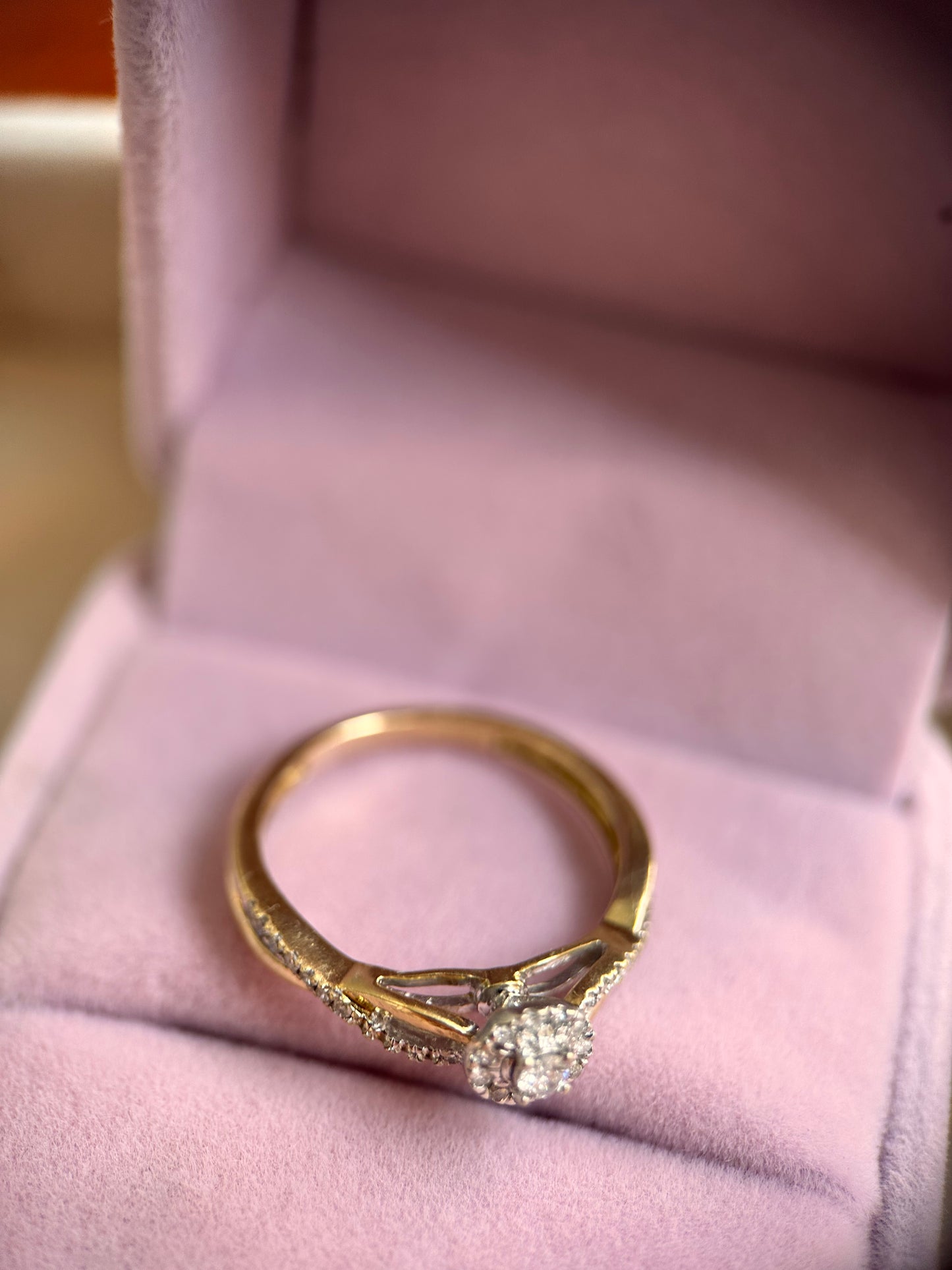 Swirl of Diamonds Ring *
