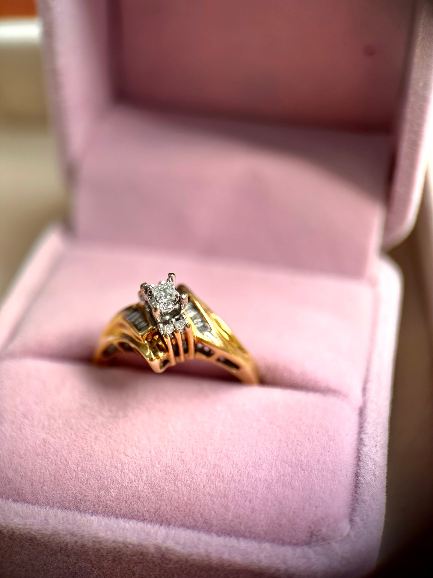 Vintage Diamond Cluster Ring with Hidden Message