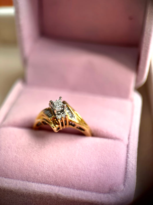 Vintage Diamond Cluster Ring with Hidden Message