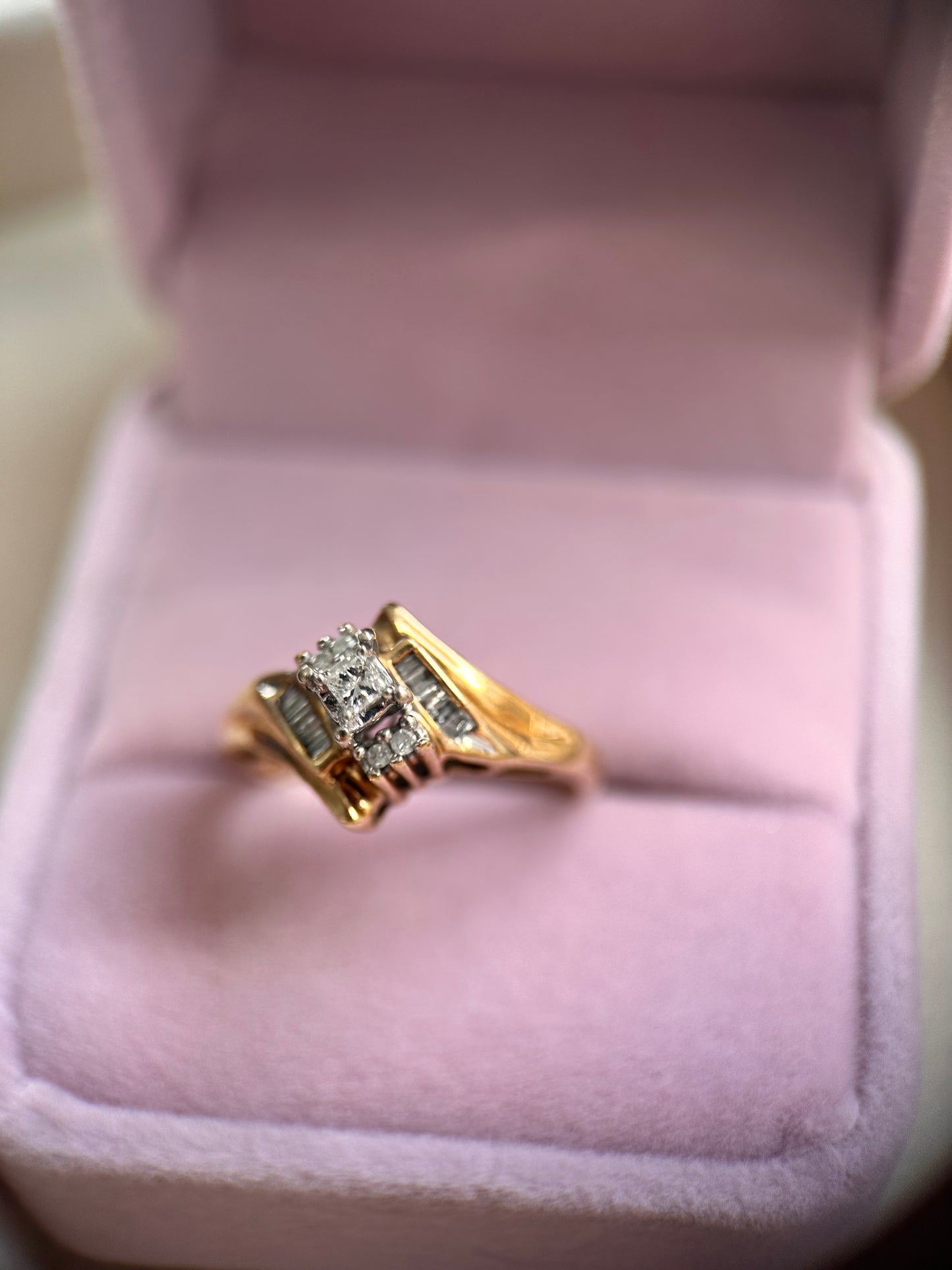 Vintage Diamond Cluster Ring with Hidden Message